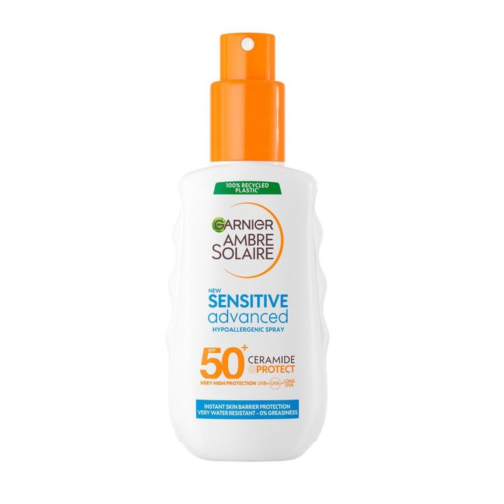 Garnier Ambre Solaire Sensitive Advanced Слънцезащитен спрей за лице и тяло SPF50+ x150 мл